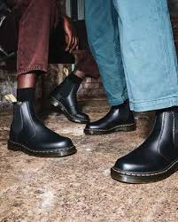 The october issue of esquire magazine's print edition featured the blundstone 150 chelsea boots on page 24 where it talks about heritage men's wear and modern. Vegan 2976 Felix Chelsea Boots Dr Martens Official