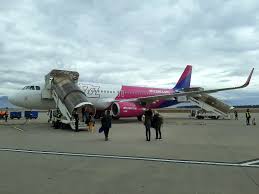 Информация за онлайн регистрация с wizz air. Review Wizz Air Podgorica To Memmingen Airbus A320 Paliparan