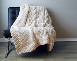 Looking for an easy knit throw pattern that is also chic? 11 Easy Chunky Knit Blankets You Need In Your Home Blog Let S Knit Magazine