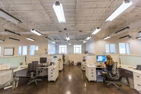 Inside Lucky Brand S Industrial Cool Hq In The Arts District Design Home Decor Home