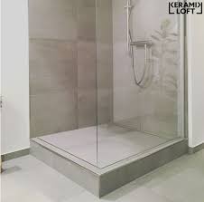 Badezimmer Und Duschbereiche Mit Zeitgemasser Betonoptik Gestalten Kronos Ceramiche Prima Materia In Cemento Badezimmer Gestalten Badezimmer Betonoptik