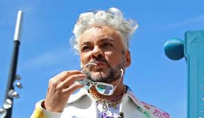 Это новый продукт нашей потрясающей международной дрим тим! Evrovidenie 2021 Kirkorov Vzbesil Svoim Povedeniem Podrobnosti Poslednie Novosti Chitat Onlajn Pevica Manizha Shou Biznes Dni Ru