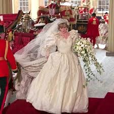 Kate middleton ein hochzeitskleid für die ewigkeit. Imgur Com Prinzessin Diana Hochzeit Prinzessin Diana Mode Prinzessin Diana