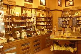L Occitane I Am Seriously In Love With This Store Interior Home Decor Shop Interior