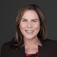 Robyn Fielder's Instagram, Twitter & Facebook