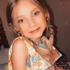 Ella Vinson (cuteElla_1128)