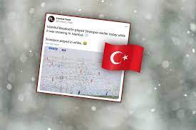 Schalke setzt in mitten des rasanten niedergangs und des. Bei Schnee In Weissen Trikots Geisterspiel In Der Turkei Sportfails