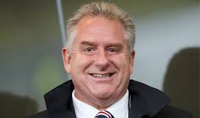 Rangers fans want chief executive Graham Wallace suspended over cash claims 