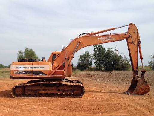 Daewoo S225LCV Excavator