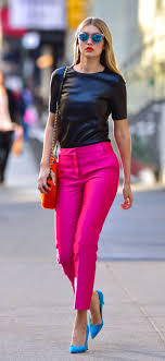 46 Times We Wanted Gigi Hadid S Outfit Gigi Hadid Street Style Gigi Hadid Outfits Hot Pink Pants