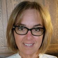 Roxanne Meredith's Instagram, Twitter & Facebook