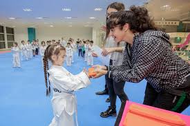 ANSL » Trece pequeños taekwondistas crecen desde del Campus