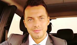 Regionarie, Greco preferito alla Manzo: il 32enne è il candidato  governatore