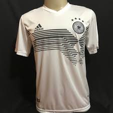 Aqui poderás encontrar todos os produtos oficiais da seleção alemã de futebol, a recente campeã do mundo. Camisa Selecao Da Alemanha Miami Beach Outlet