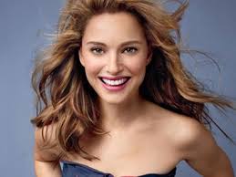 La famille de natalie portman est très intéressée par la culture et l'art. Natalie Portman Quotes Interview With Natalie Portman