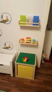 Multifunktionstisch Duplo Und Lego Bauen Rechts Und Links Kleben Platzsets Zum Kneten Und Malen Kinderzimmer Ikea Kallax Kinder Zimmer Kinderzimmer Zimmer