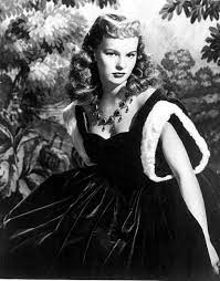 Welsh Actress Peggy Cummins Who Was The Original Choice To Play Amber St Clare In Forever Amber Before Being Replaced By Old Hollywood Stars Fashion Cummins