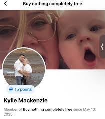 Cynthia Gallup's Instagram, Twitter & Facebook