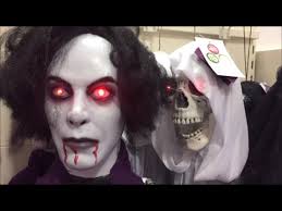 London UK Halloween Best Store Displays !! 👻