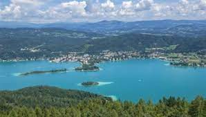 Kärnten ist ein bundesland im süden österreichs, das an tirol, salzburg, die steiermark, italien und planen sie ihren familienurlaub in kärnten jetzt mit urlaub.de und staunen sie über die vielen. Https Www Xn Krnten Ferienwohnungen 04b At Ferien In Kaernten Am See