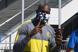 Romelu lukaku promised to post a message to inter milan fans 'in a few days' before boarding a place to london to complete his £97.5m move to chelsea. Orofwlrplbp Hm