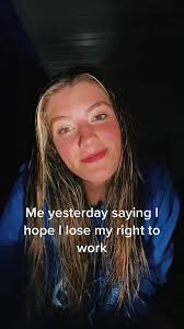 Anna Karl (@bizzareaim)