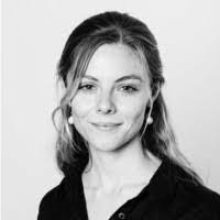 Carol Halliday's Instagram, Twitter & Facebook