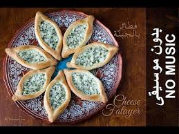 Cheese Fatayer Fataa Ir Farmaajo Fatayer Au Fromage فطائر بالجبنة Xawaash Com Food Syrian Food Arabic Food