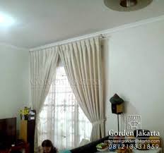 Dan bahan yang paling mahal adalah solar screen yang mulai pada angka rp 359.000 per meter. Pin Di Gorden Minimalis