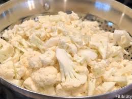 You don't need to bother with blanching and patting the florets dry. Can Cauliflower Be Frozen Or Refrigerated How To Thaw Properly Fitibility
