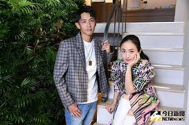 Born 18 june 1991) is a taiwanese actor and singer. æŸ¯éœ‡æ±å°æ„Ÿæƒ…å¾ˆè¢«å‹•é†œèžå¾Œå¤§è›»è®Š Nownews ä»Šæ—¥æ–°èž Line Today