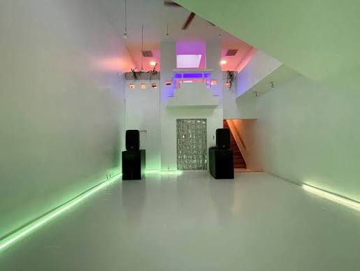 IRL GALLERY