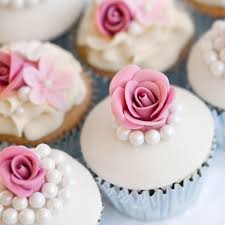 Easy buttercream flowers for the ultimate beginner! Flavoured Sugarpaste Sugar And Crumbs Mixing It Up Recipes