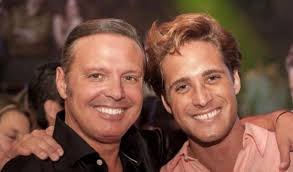 Si bien luciana aymar tenía fecha de parto para fines de febrero la cesárea del pequeño félix se adelantó y nació el último. Luciana Aymar Fue Mama Conoce Al Hijo Que Tuvo Con El Chileno Fernando Gonzalez