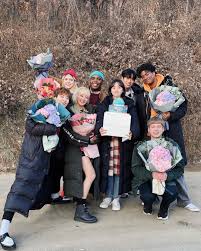 Please i cant wait for minnie and youngjae. So Not Worth It Image 259769 Asiachan Kpop Image Board