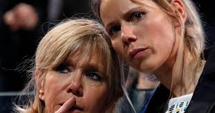 Born in amiens, macron studied philosophy at paris nanterre university, later completing a master's degree in public affairs at sciences po and graduating from the école. Dochter Brigitte Macron Over Relatie Van Haar Moeder 65 Met Franse President 40 Liefde Is Zij Twee Buitenland Hln Be