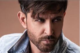 We saw how hrithik roshan went from abs to fats and abs again as he had to prepare for his role in the action thriller war. Hrithik Roshan Owns 2019 With War And Super 30 In Top 10 Films Of The Year