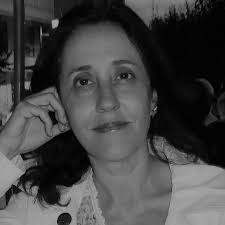 EG : Pilar Blanco, Tiempo es que la piedra pueda florecer (+2)