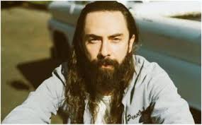 Jay de la Cueva se vuelve viral dando concierto desde cama de hospital-  Grupo Milenio