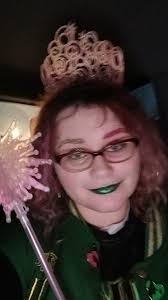 Had to get wicked themed for the movie tonight with my mom 💚🩷🖤🫧🧹