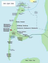 Przejazd przez niemiecką wyspę z miastem sylt w której jest niespodziewanie dużo uroczych domków krytych strzechą. Sylt Wikipedia