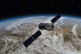 La chine assure que non il devait effectuer une rentrée contrôlée dans l'atmosphère terrestre, mais a cessé de fonctionner en mars 2016, générant des inquiétudes quant à sa «chute». Espace 3 Questions Sur La Station Spatiale Chinoise Qui Va S Ecraser Sur Terre