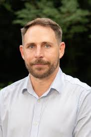 Vicki Kromer's Instagram, Twitter & Facebook