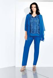 Vestito elegante economico per taglie comode bonprix. Abiti Da Cerimonia Con Pantaloni Per Taglie Forti Foto Stylosophy
