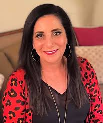 Hi my loves! I'm Danielle, the face behind Danielle Hartley Brow Studio aka  your go to brow and lash lift specialist