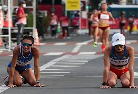La colombiana sandra arenas cruza la meta para ganar el oro en la marcha de 20 kilómetros de los juegos panamericanos, el domingo 4 de agosto de 2019, en lima. Mqxwjflxwdhapm