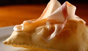 Su questa pagina troverai piatti tipici poveri, tradizionali e rivisitati. Mangiare A Bologna I 5 Piatti Tipici Da Provare Guidagay It