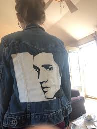 Gillian Ferrel (@FerrelGillian)