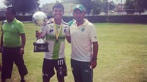 Ha sido titular indiscutido en los guerreros y se ha consagrado en los últimos meses como uno de los elementos con más potencial de la liga mx. Santos Borro A Eduardo Aguirre Para Un Torneo En Europa Y Hoy Es Pieza Clave