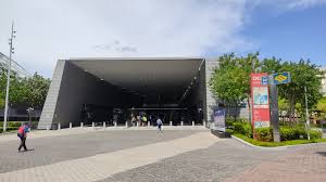The second of the three light rails, the metro rail transit is the most utilized of the three lines. Stadium Mrt Station Wikiwand
